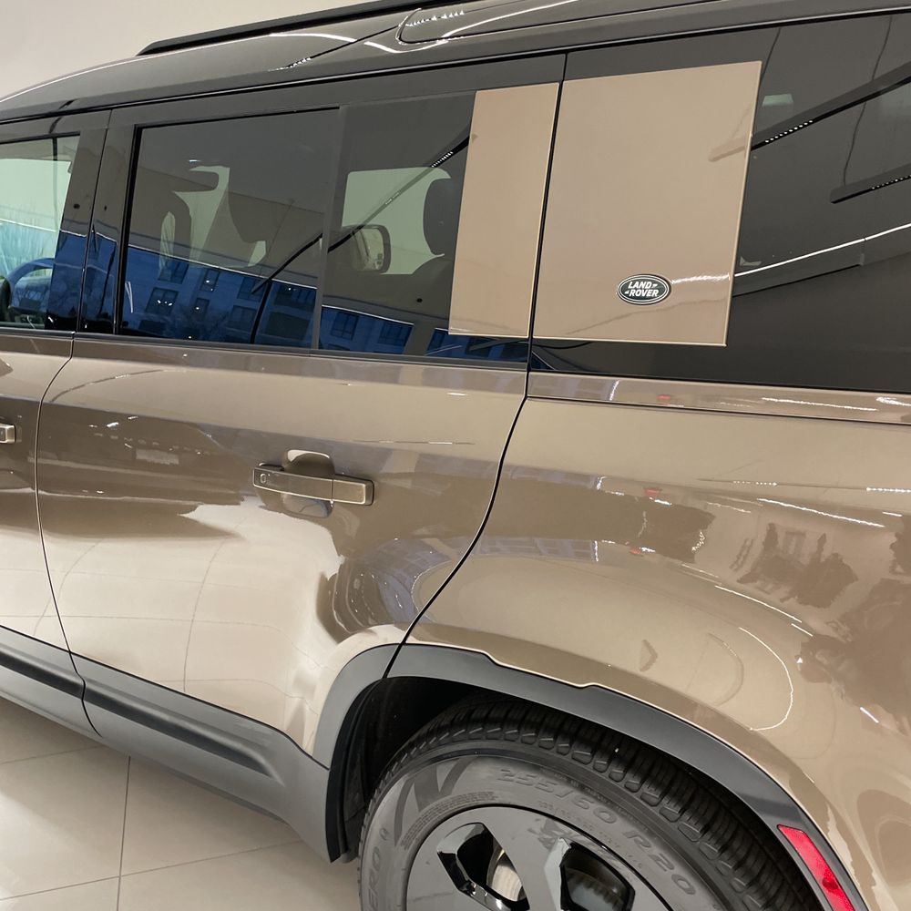 2024 Land Rover Defender 110 P400 S