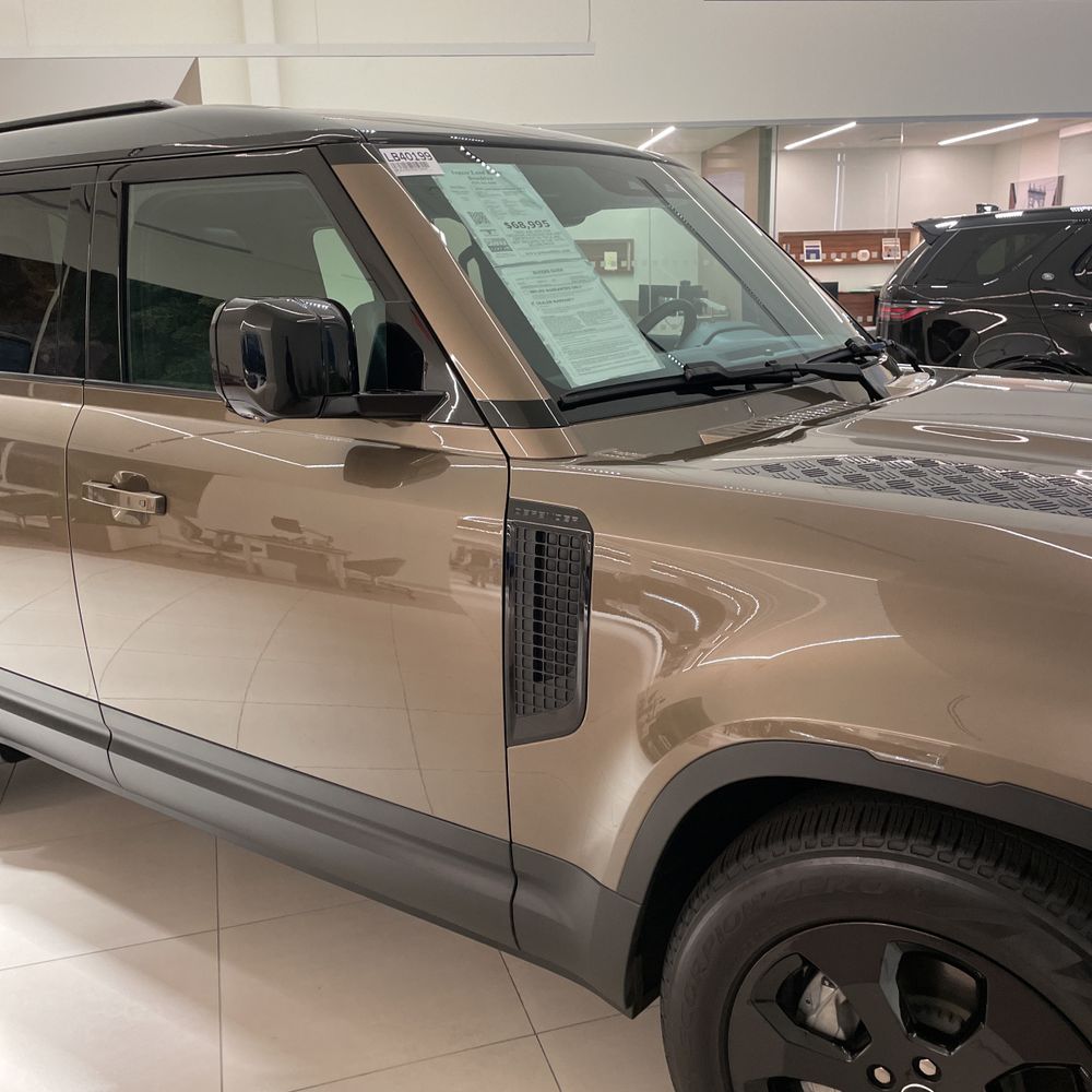 2024 Land Rover Defender 110 P400 S