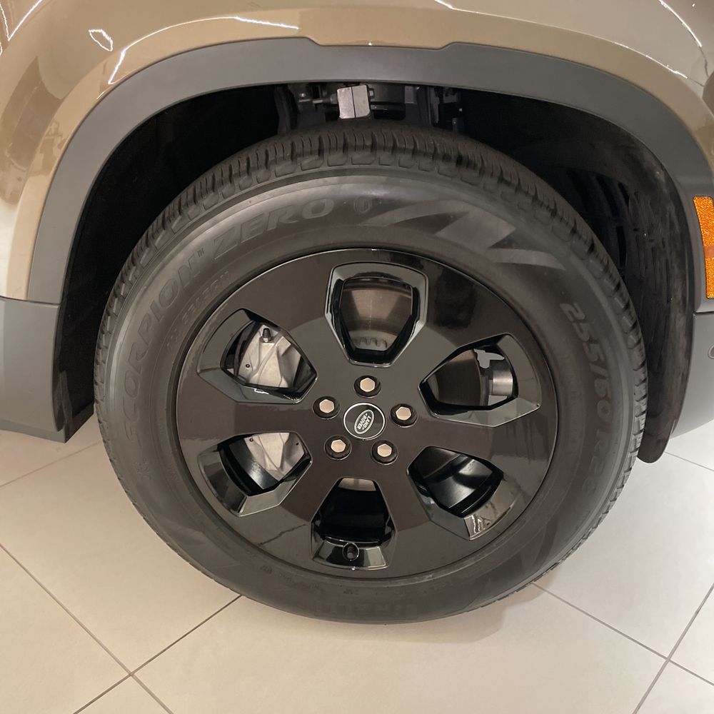 2024 Land Rover Defender 110 P400 S