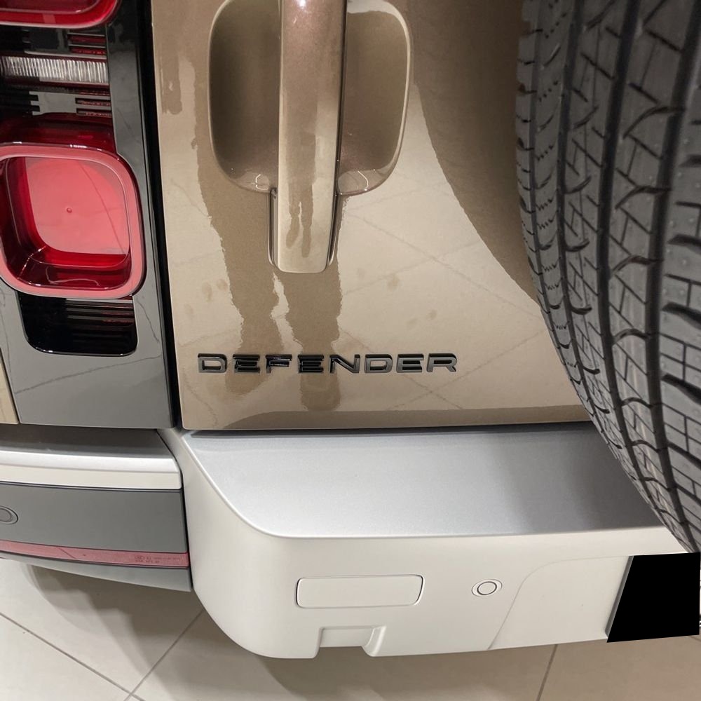 2024 Land Rover Defender 110 P400 S