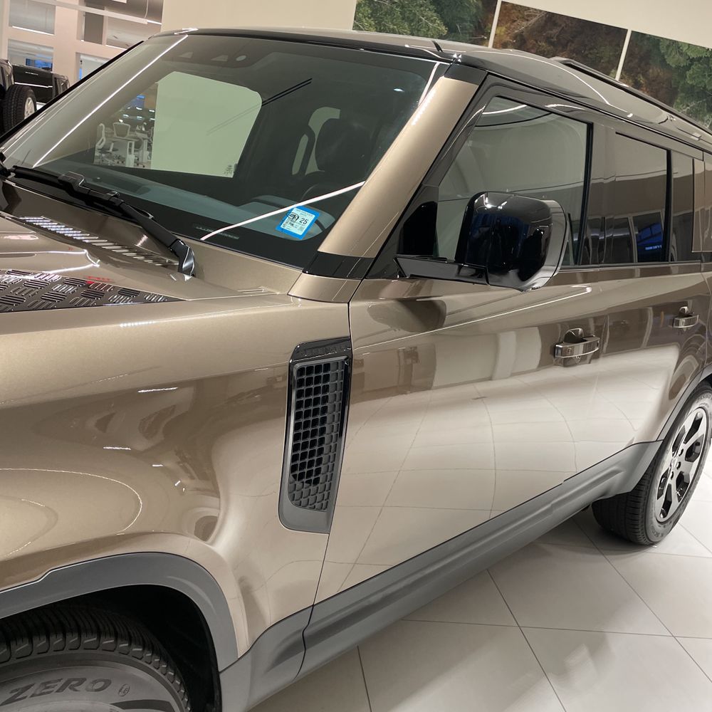 2024 Land Rover Defender 110 P400 S