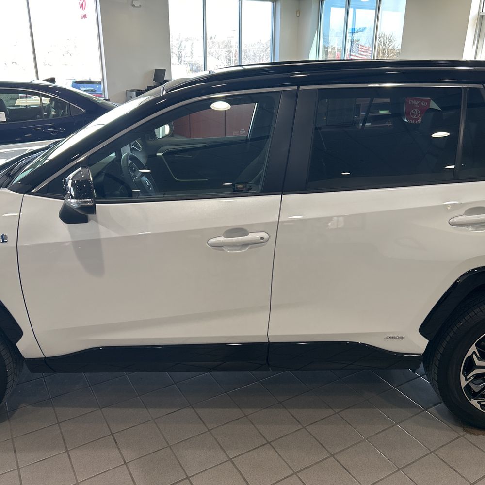 2024 Toyota RAV4 Prime XSE