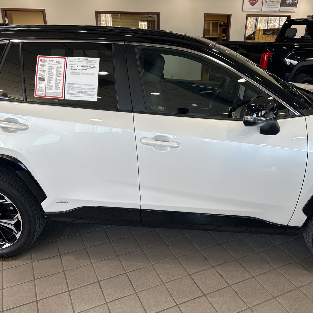 2024 Toyota RAV4 Prime XSE