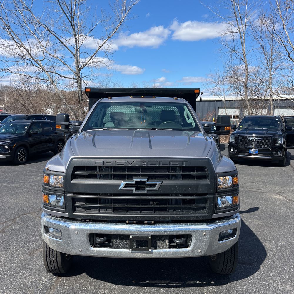 2024 Chevrolet Silverado 6500HD 1WT