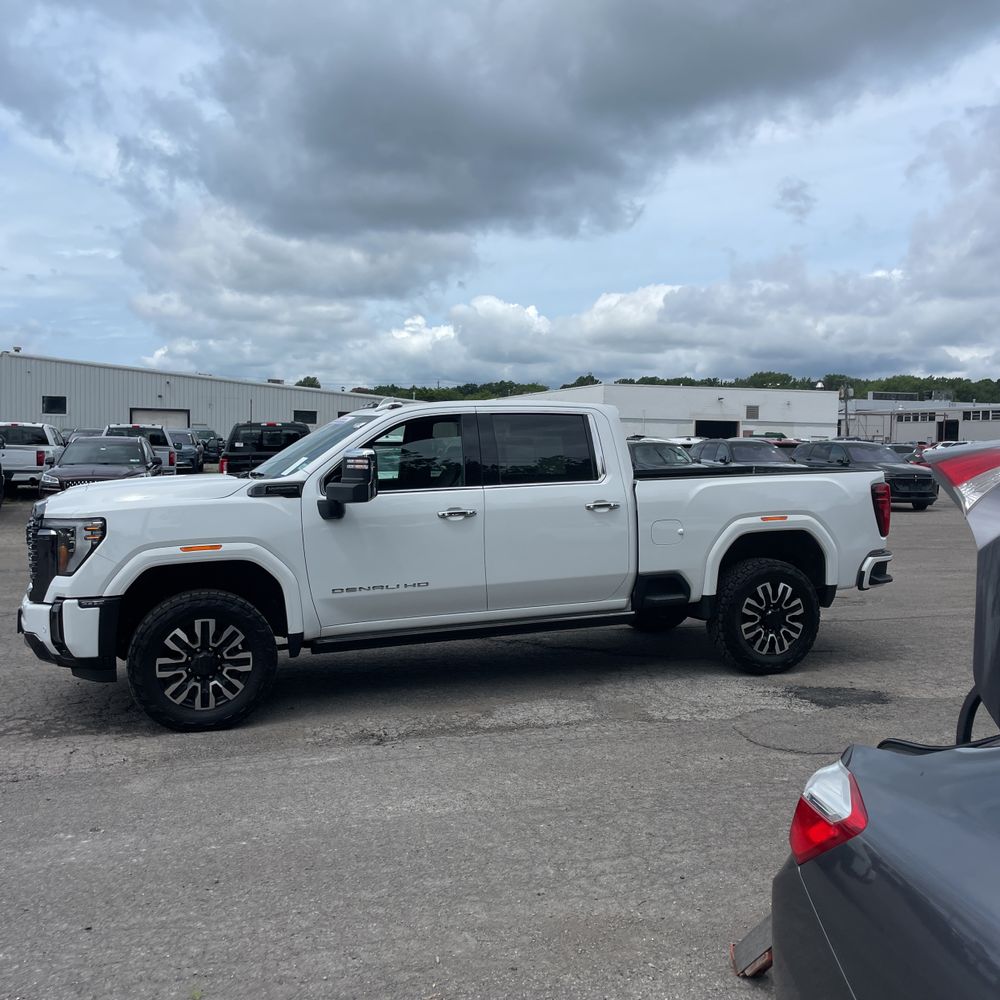 2024 GMC Sierra 2500HD Denali Ultimate