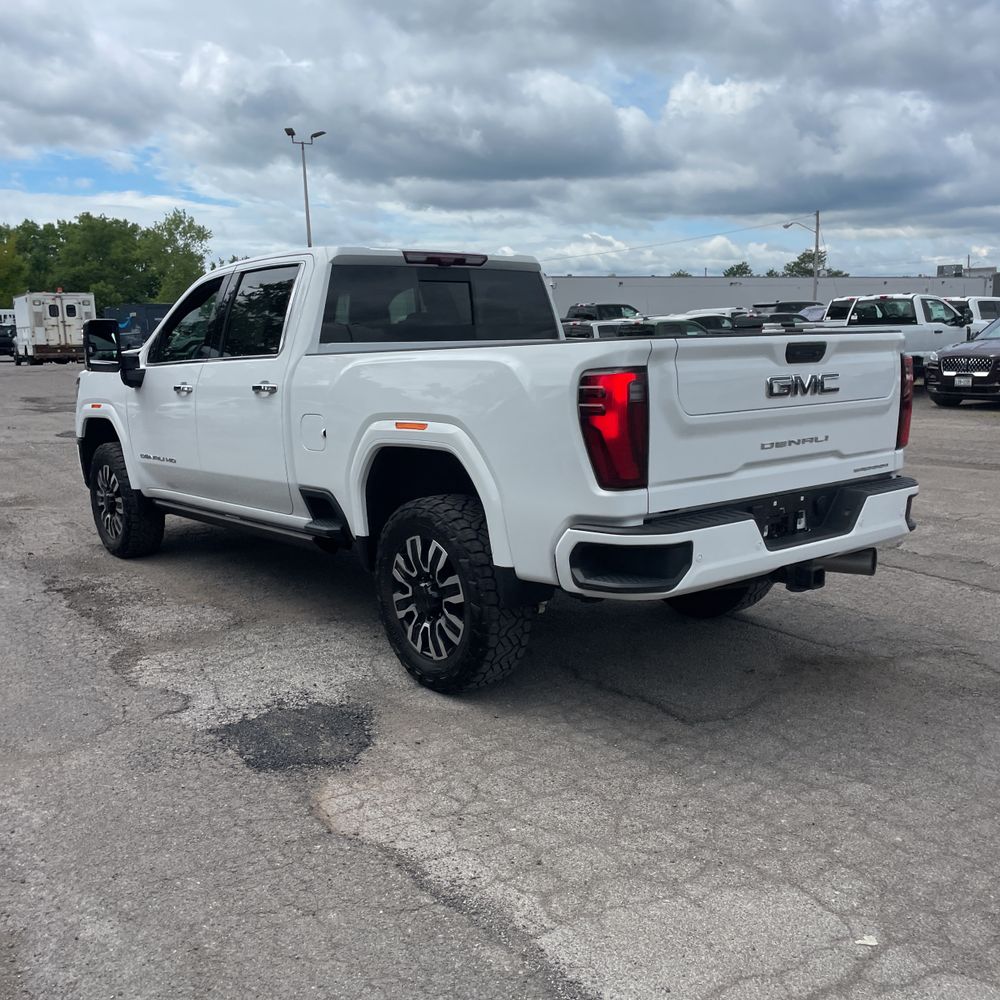 2024 GMC Sierra 2500HD Denali Ultimate