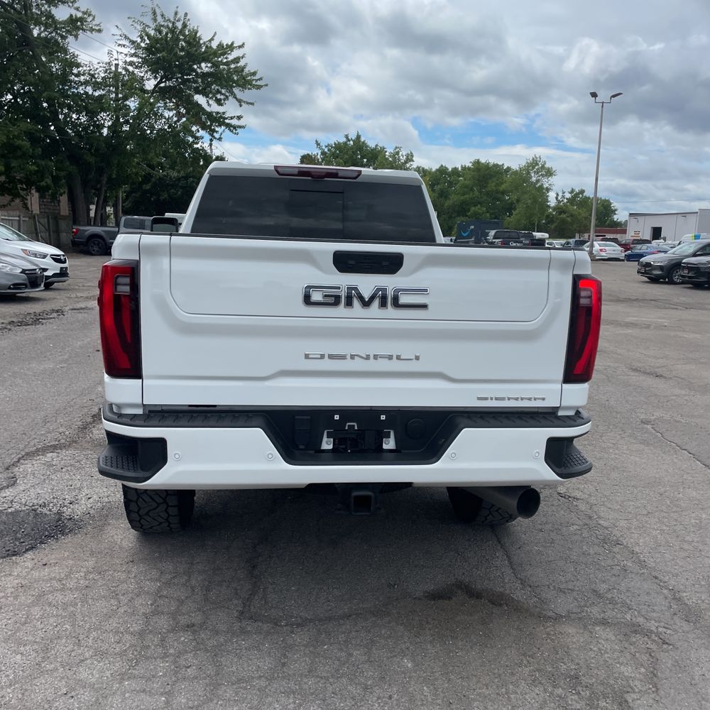 2024 GMC Sierra 2500HD Denali Ultimate
