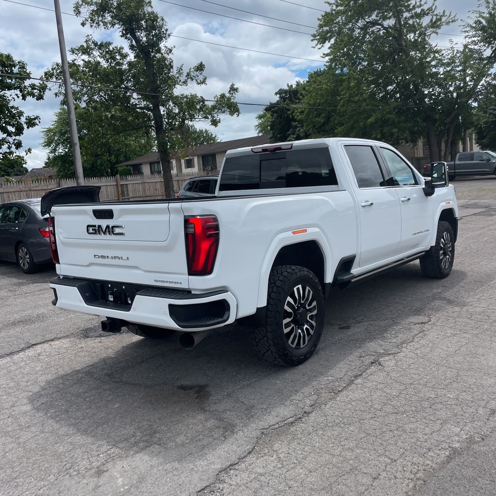 2024 GMC Sierra 2500HD Denali Ultimate