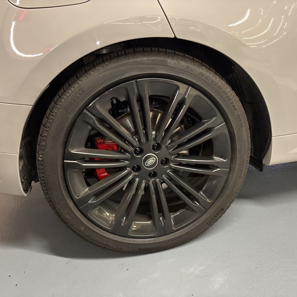 2025 Land Rover Range Rover Sport P460e Dynamic SE