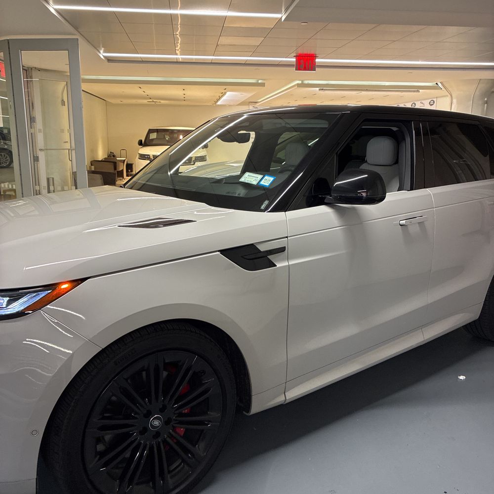 2025 Land Rover Range Rover Sport P460e Dynamic SE