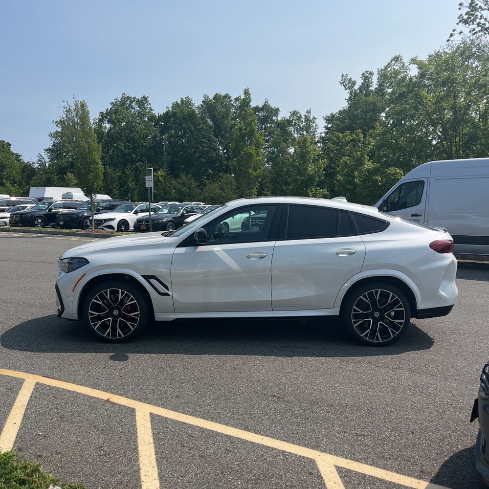 2023 BMW X6 M