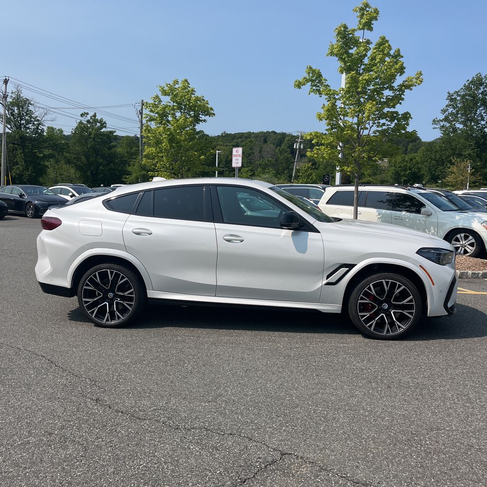 2023 BMW X6 M
