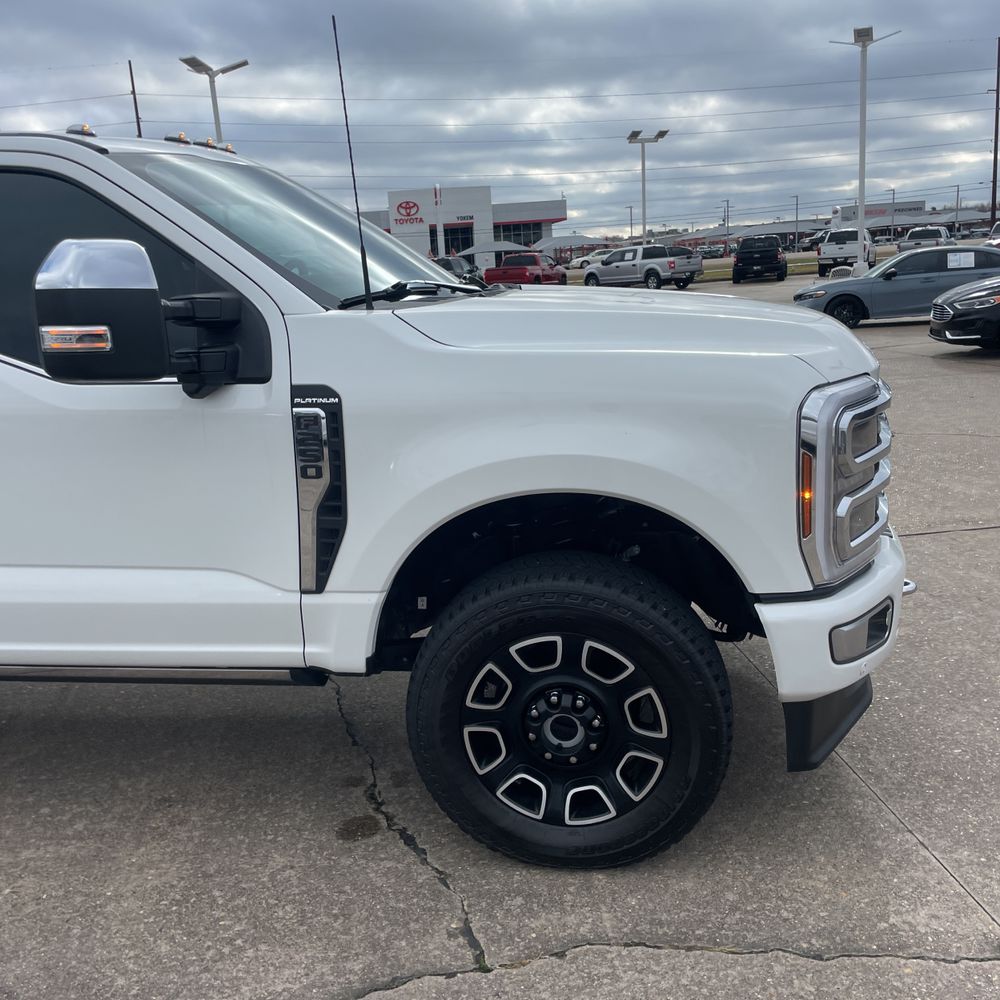 2024 Ford F-250 Super Duty Platinum