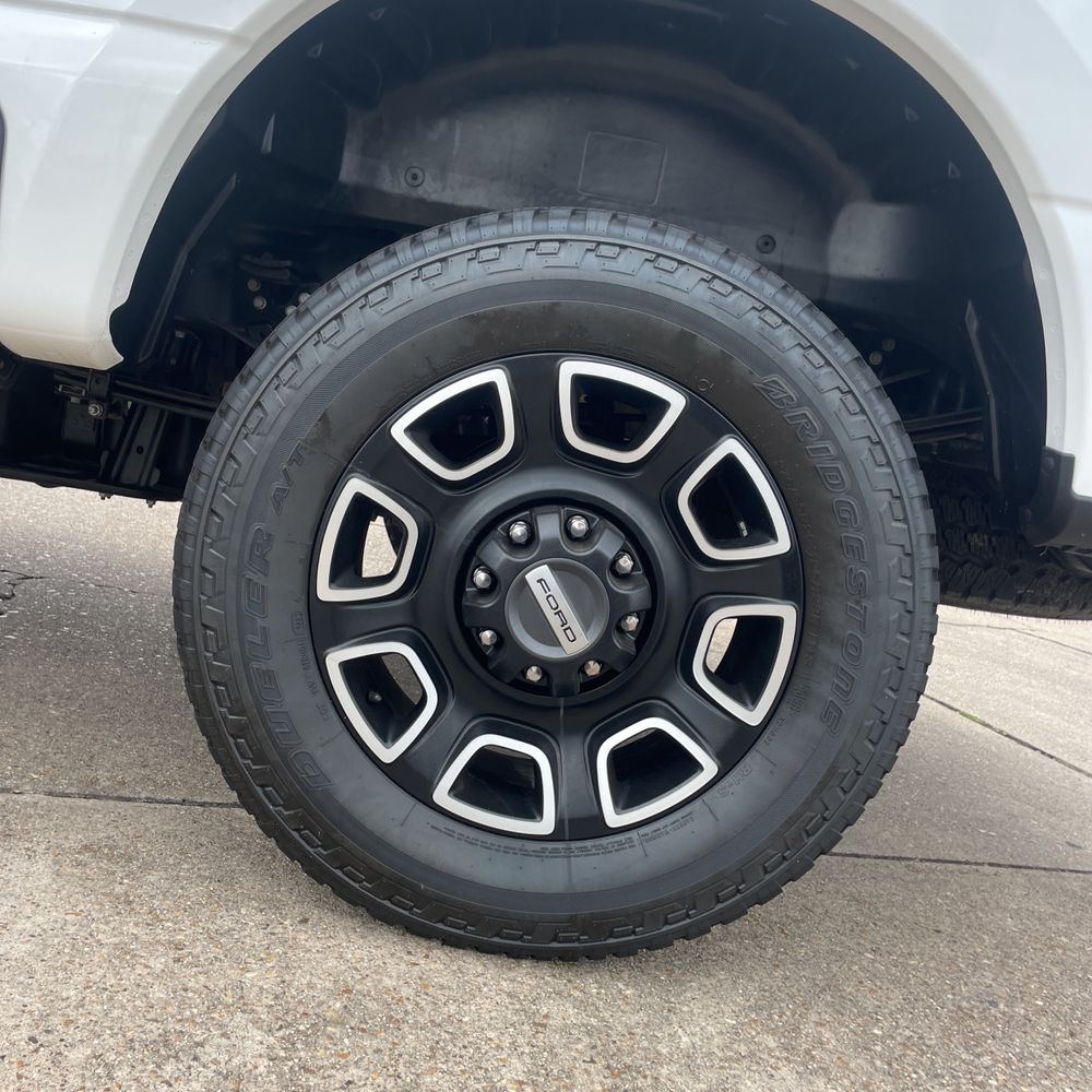 2024 Ford F-250 Super Duty Platinum