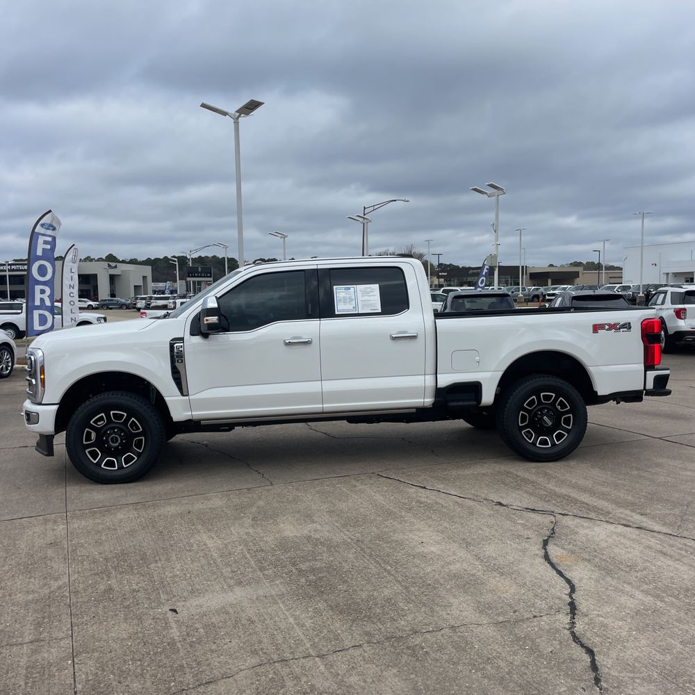 2024 Ford F-250 Super Duty Platinum