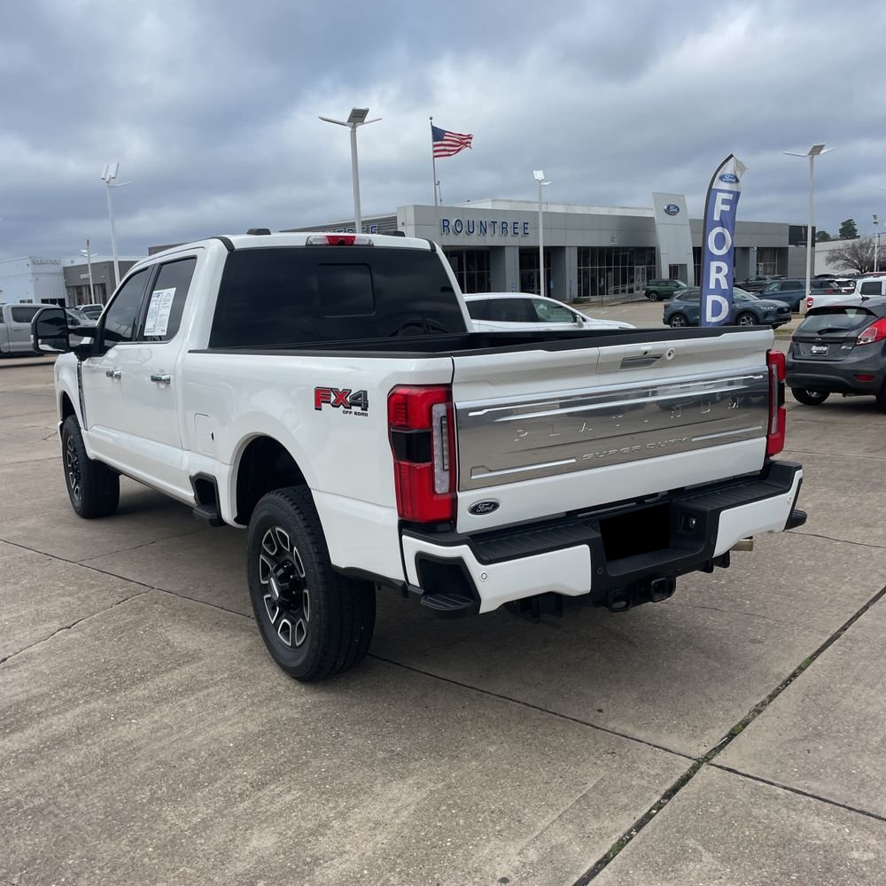 2024 Ford F-250 Super Duty Platinum