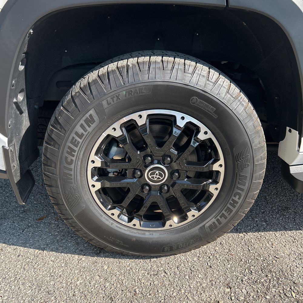 2024 Toyota Sequoia SR5