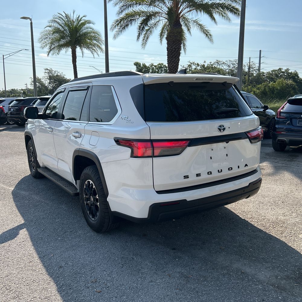 2024 Toyota Sequoia SR5