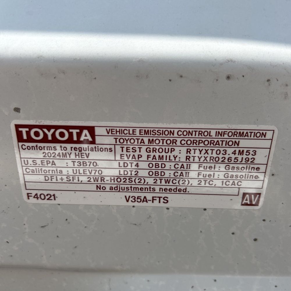 2024 Toyota Sequoia SR5