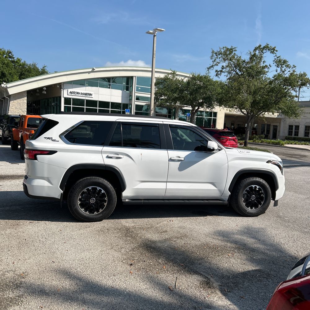 2024 Toyota Sequoia SR5