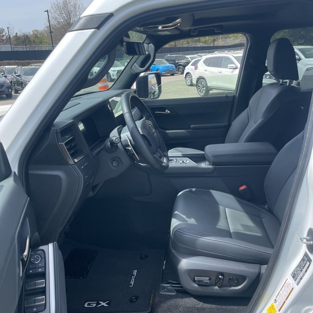 2025 Lexus GX 550 Premium