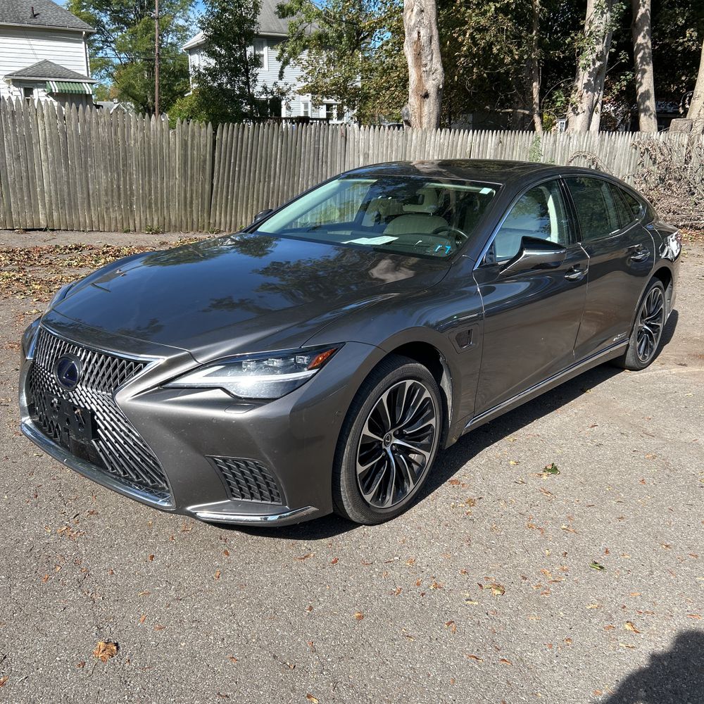 2022 Lexus LS 500h Base