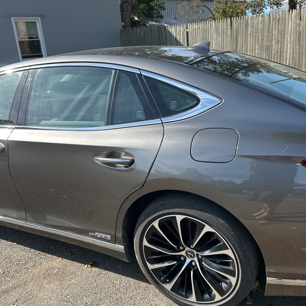 2022 Lexus LS 500h Base