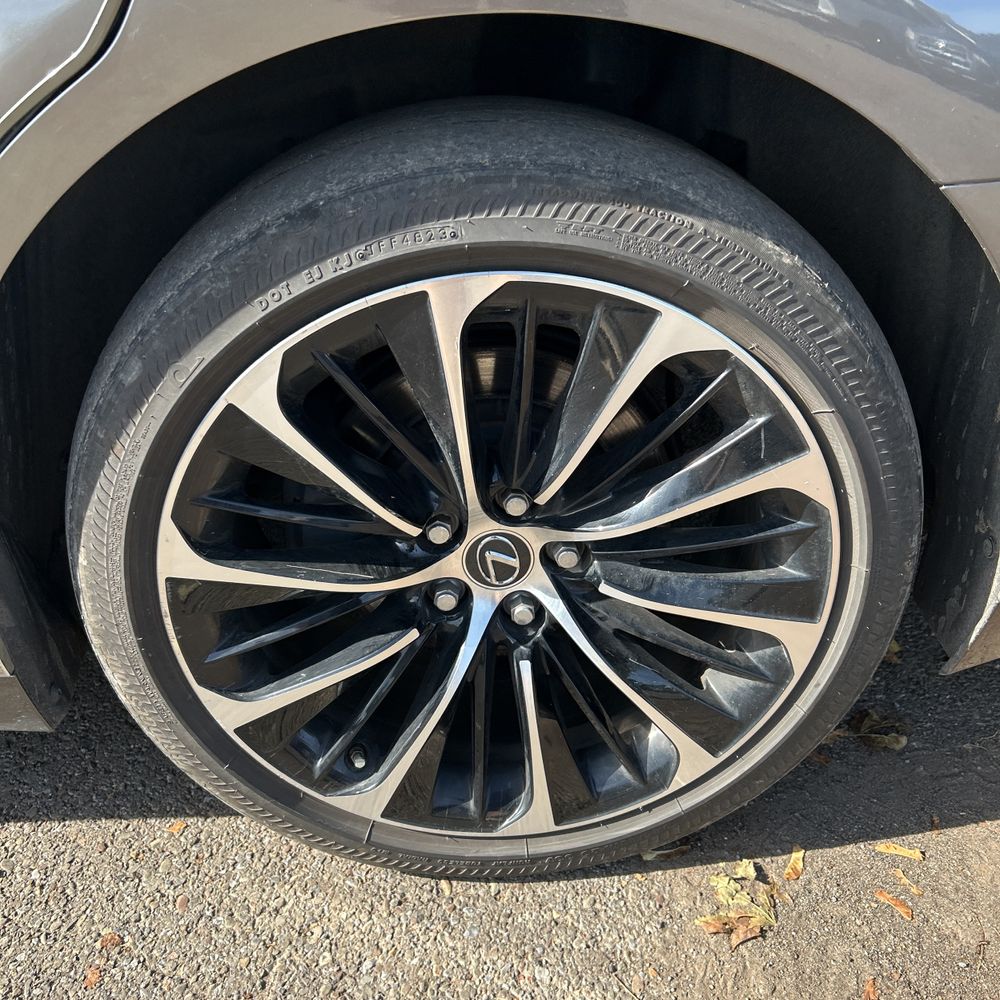 2022 Lexus LS 500h Base