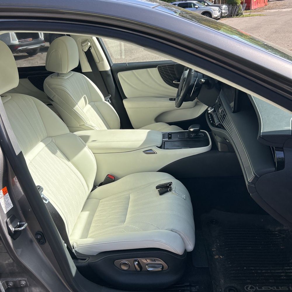 2022 Lexus LS 500h Base