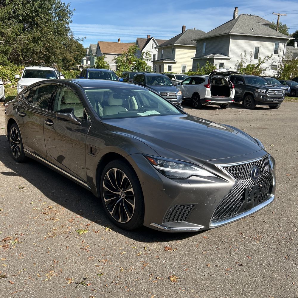 2022 Lexus LS 500h Base