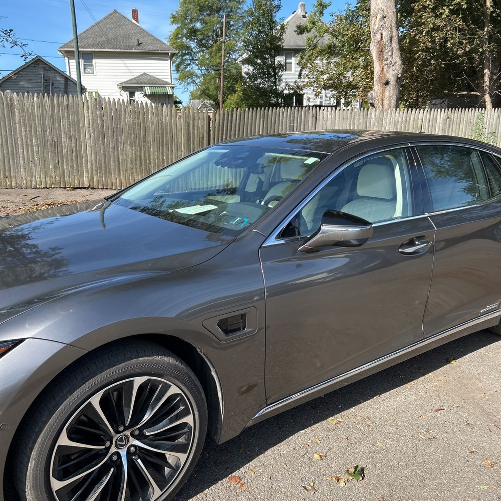 2022 Lexus LS 500h Base
