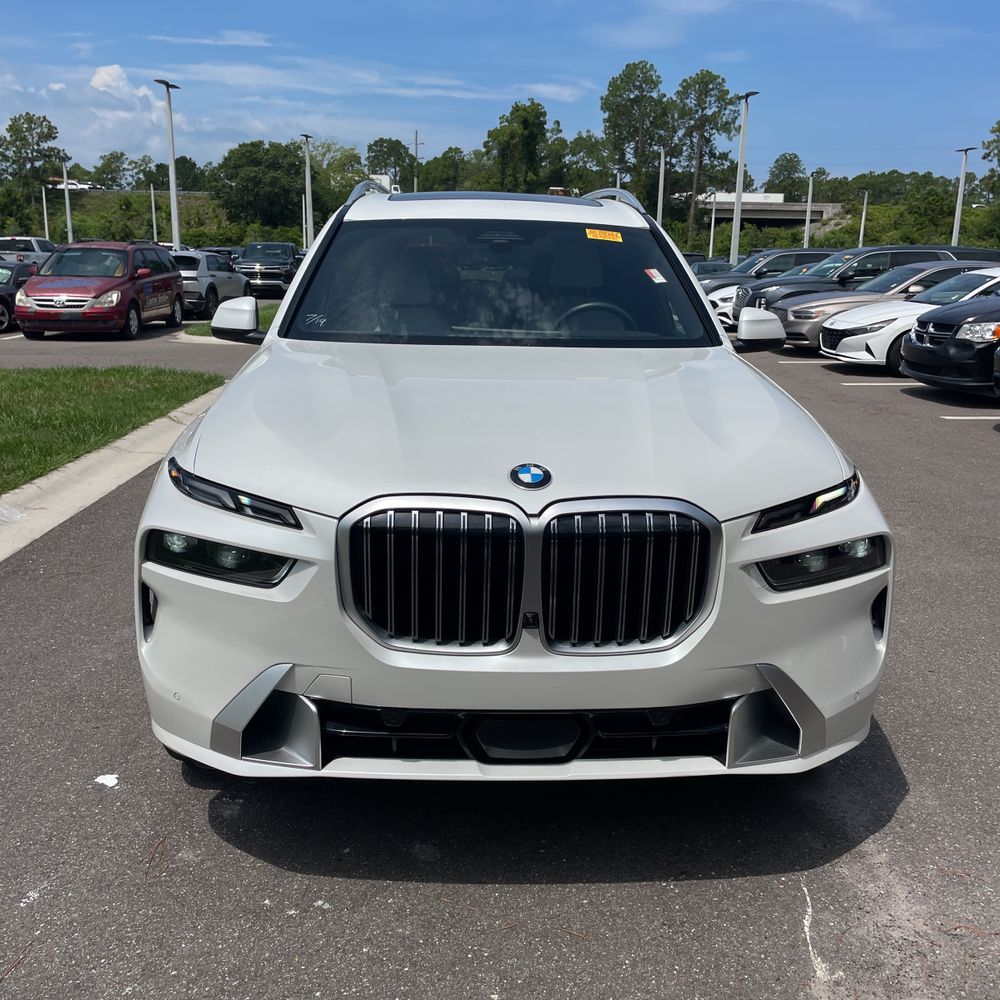 2024 BMW X7 XDrive40i