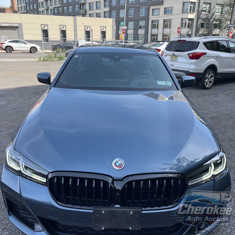 2023 BMW 5-Series M550xi