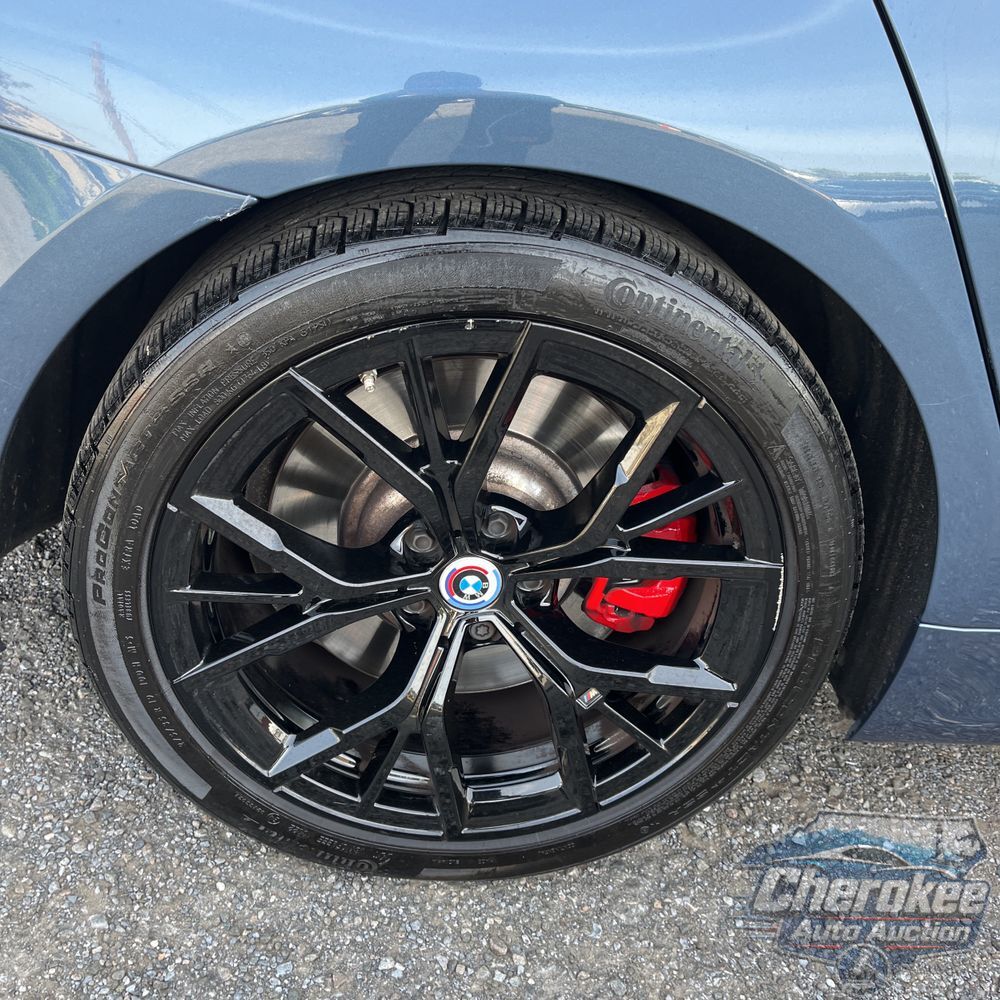 2023 BMW 5-Series M550xi