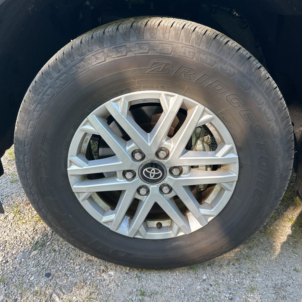 2025 Toyota Sequoia SR5