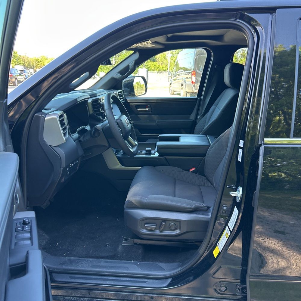 2025 Toyota Sequoia SR5