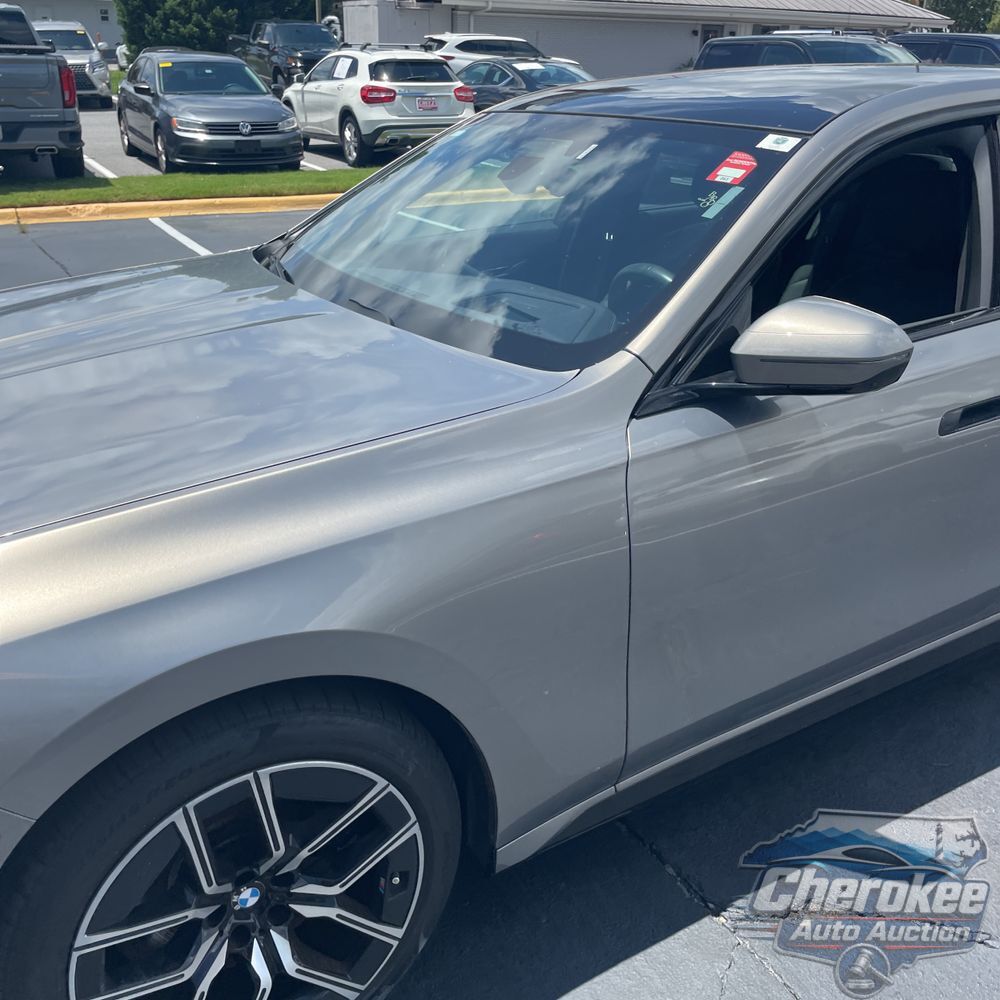 2023 BMW 7-Series 740i
