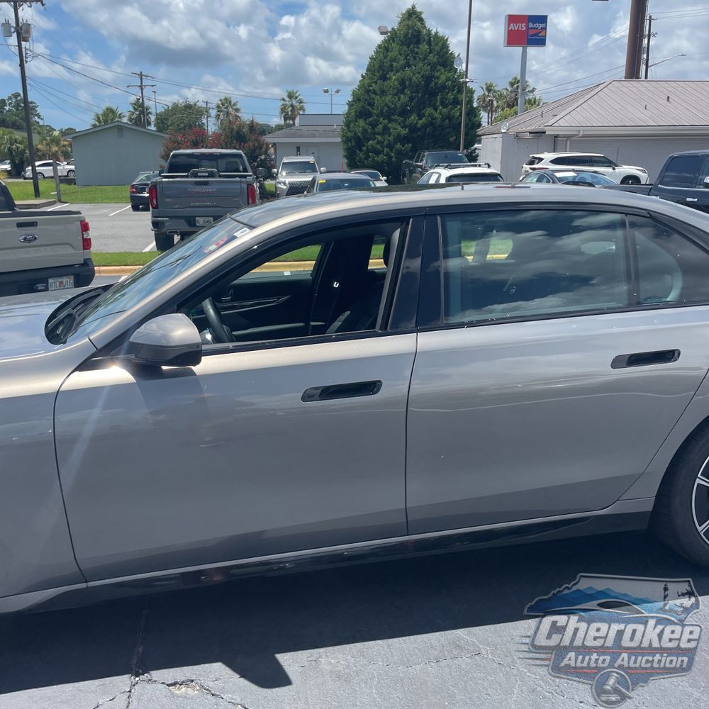 2023 BMW 7-Series 740i