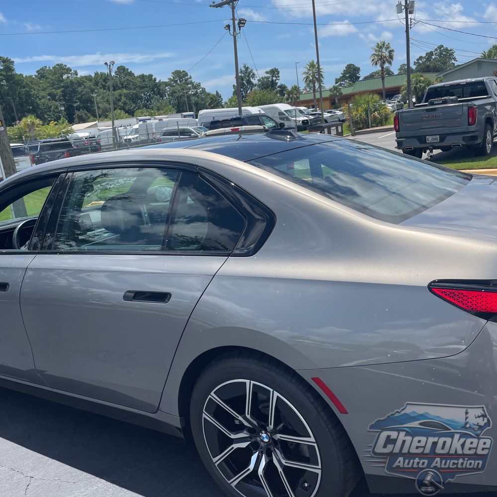 2023 BMW 7-Series 740i