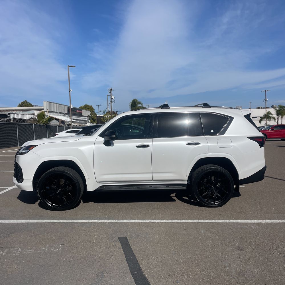 2024 Lexus LX 600 Luxury