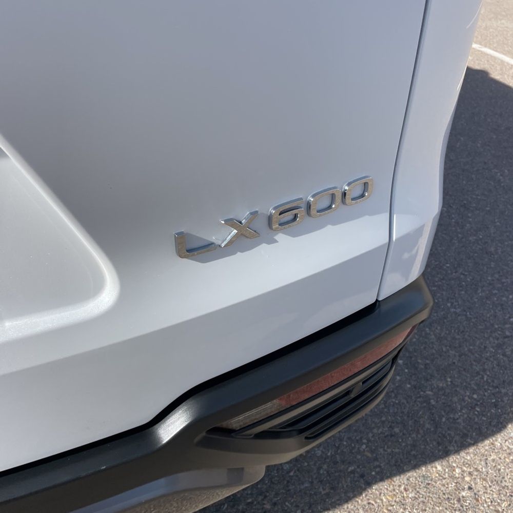 2024 Lexus LX 600 Luxury