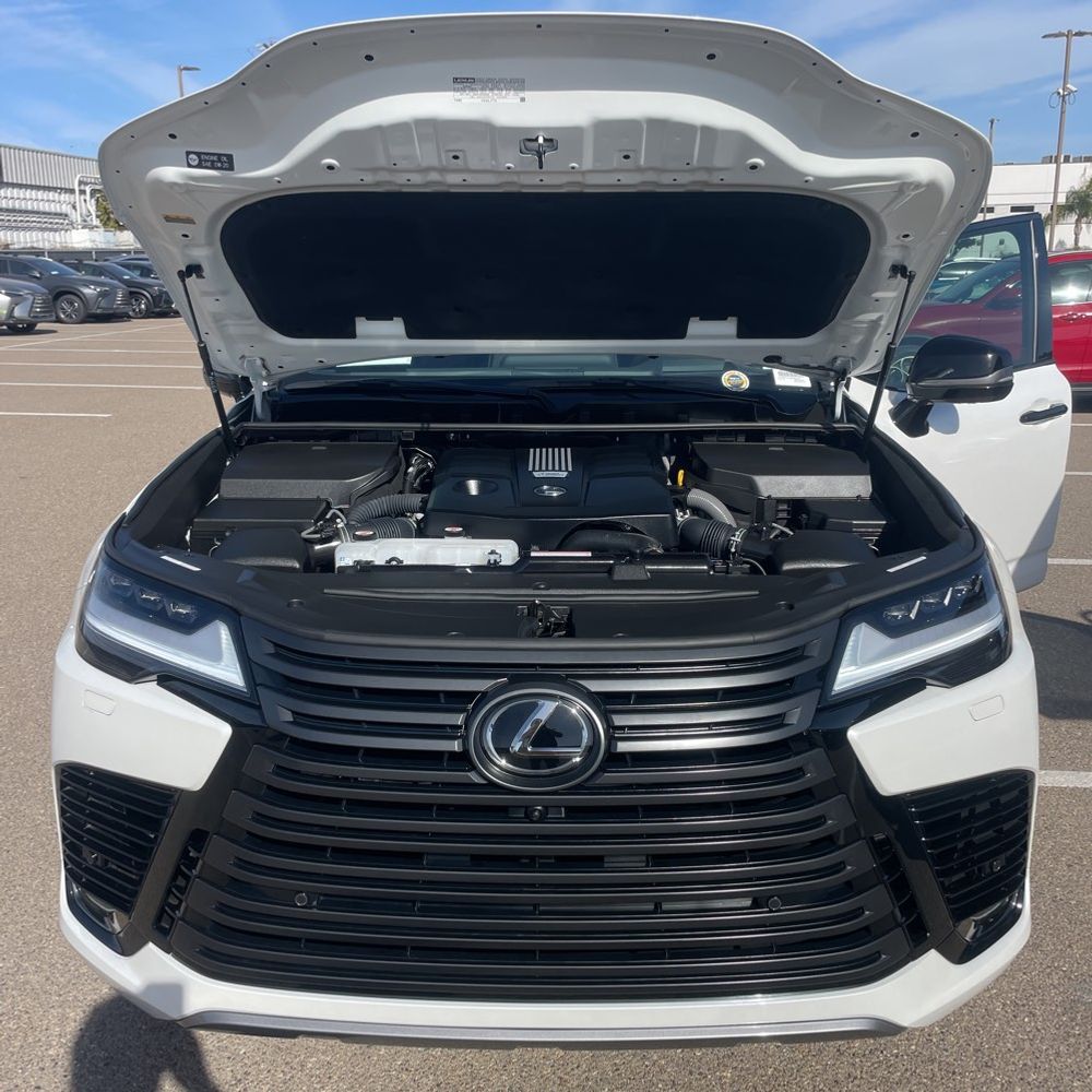 2024 Lexus LX 600 Luxury