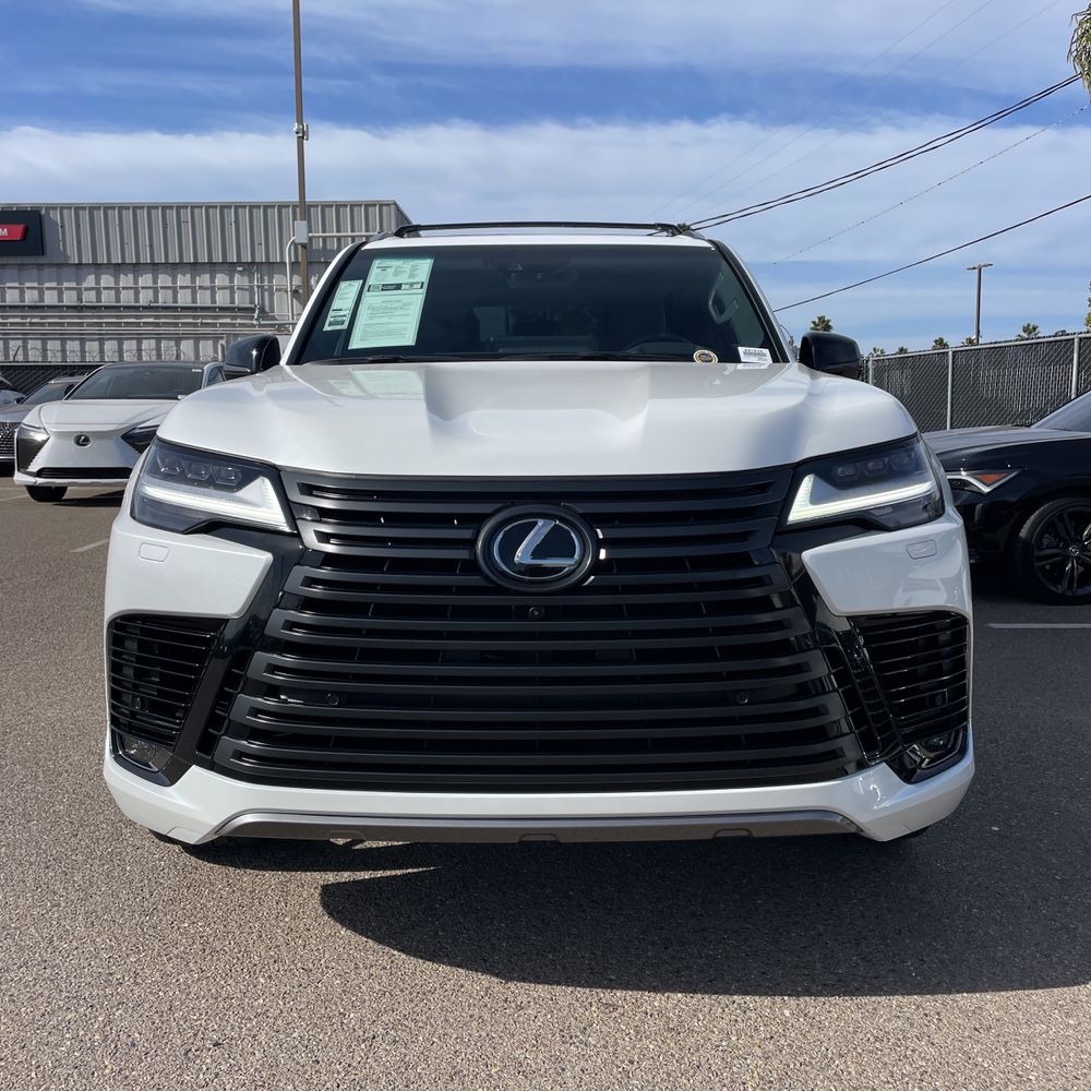2024 Lexus LX 600 Luxury