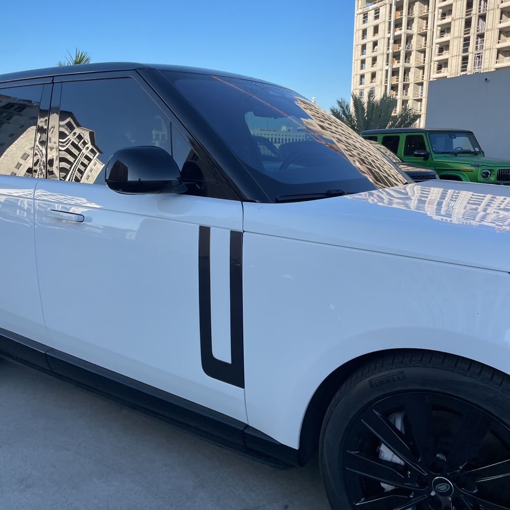 2023 Land Rover Range Rover P530 SE