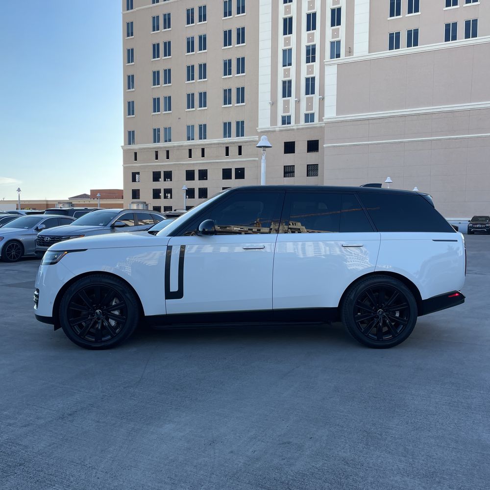 2023 Land Rover Range Rover P530 SE