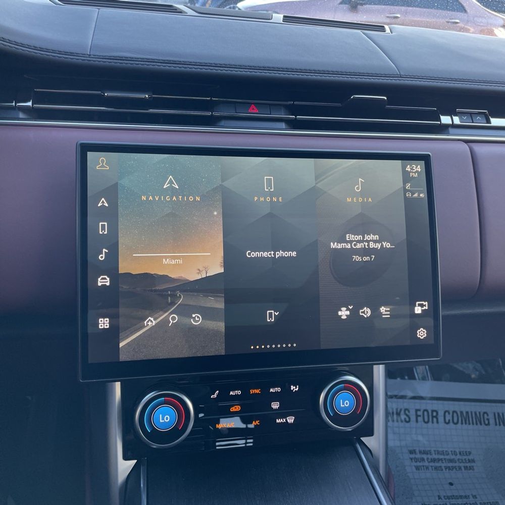 2023 Land Rover Range Rover P530 SE