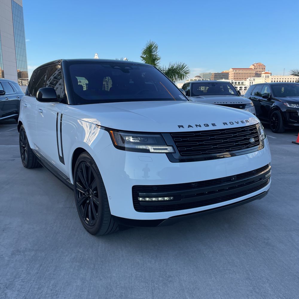 2023 Land Rover Range Rover P530 SE