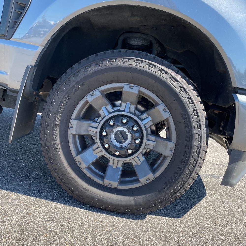 2023 Ford F250 S/D Lariat