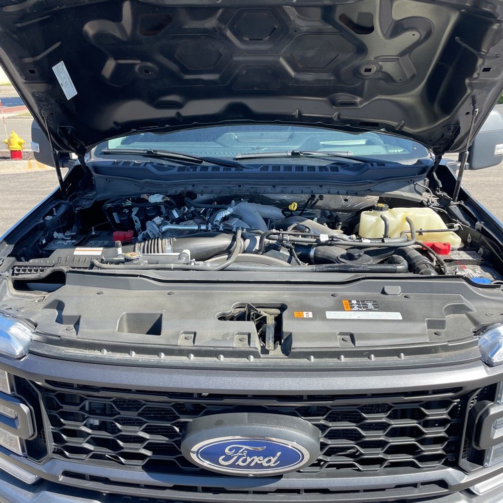 2023 Ford F250 S/D Lariat