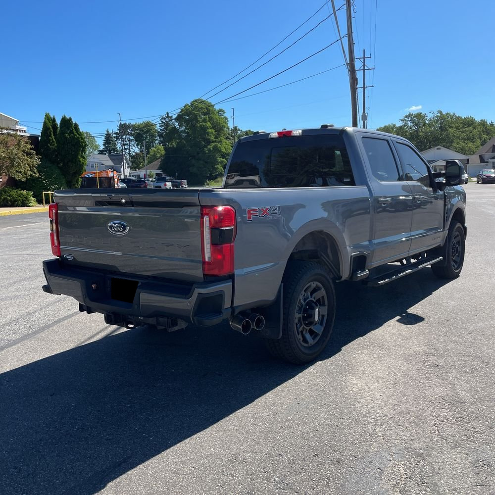 2023 Ford F250 S/D Lariat